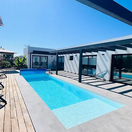 Casa Carica With Heated Pool In ラハレス
