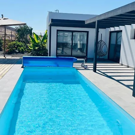 Casa Carica With Heated Pool In アパート