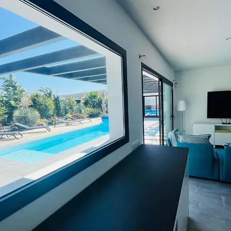 Casa Carica With Heated Pool In شقة